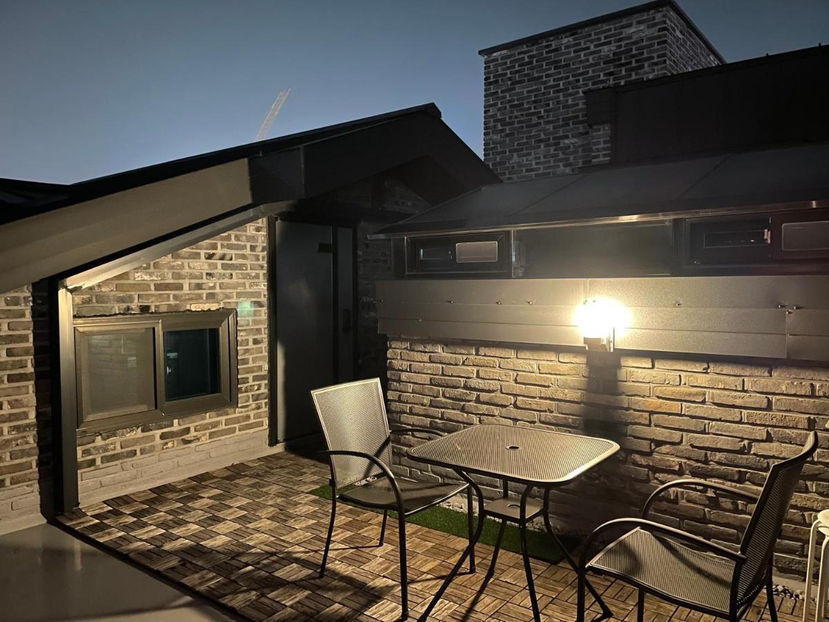 W Premium Guesthouse Incheon Airport Eksteriør bilde