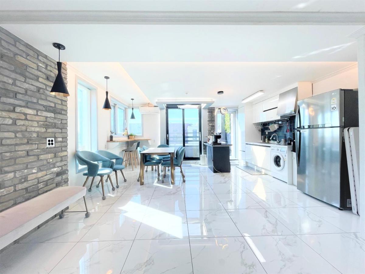 W Premium Guesthouse Incheon Airport Eksteriør bilde