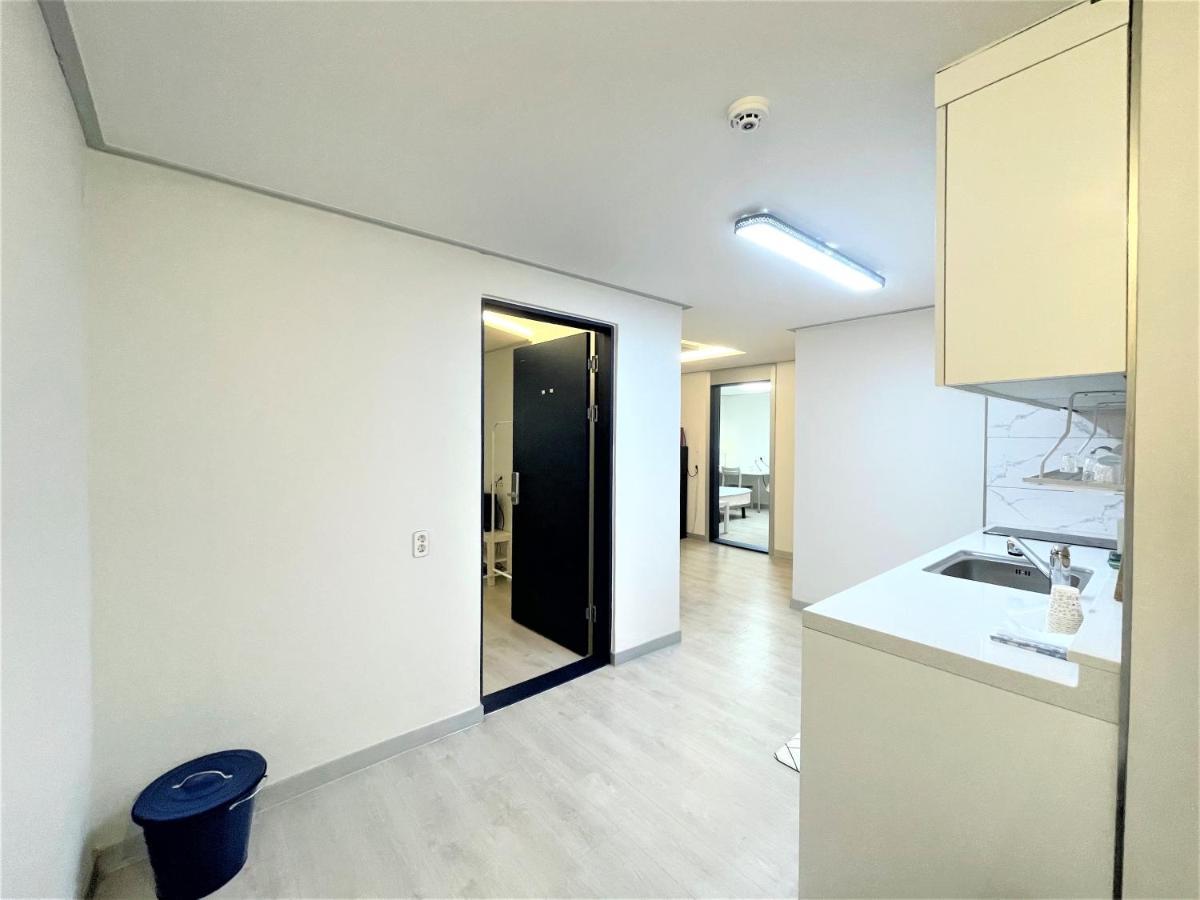 W Premium Guesthouse Incheon Airport Eksteriør bilde