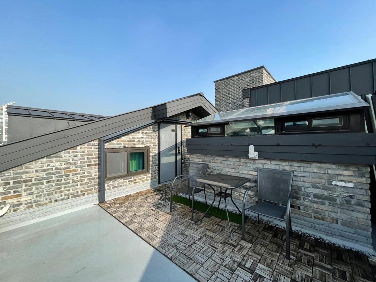 W Premium Guesthouse Incheon Airport Eksteriør bilde