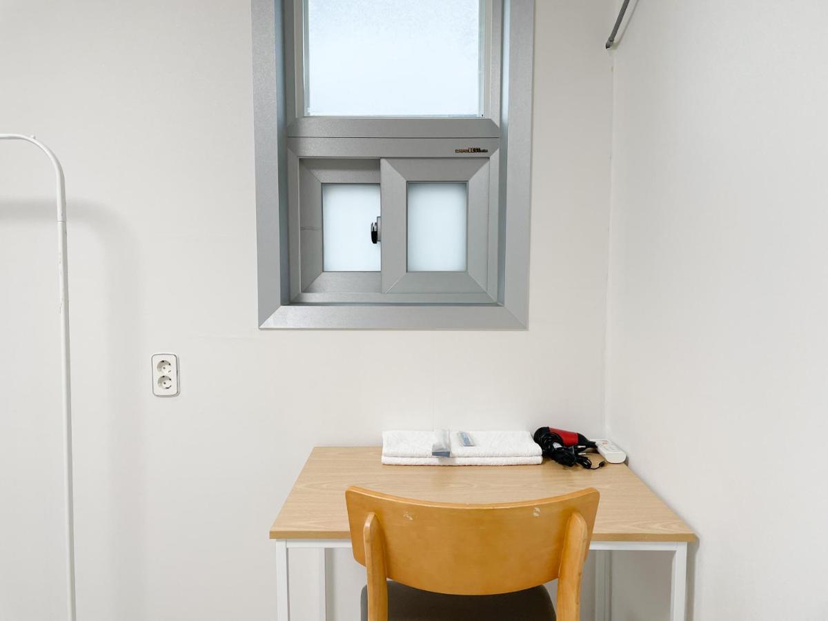 W Premium Guesthouse Incheon Airport Eksteriør bilde