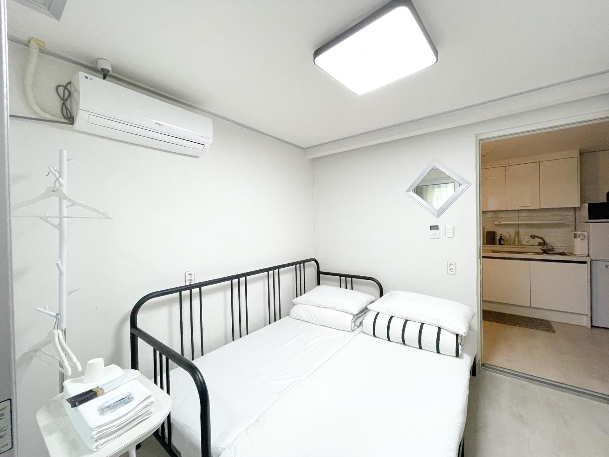 W Premium Guesthouse Incheon Airport Eksteriør bilde
